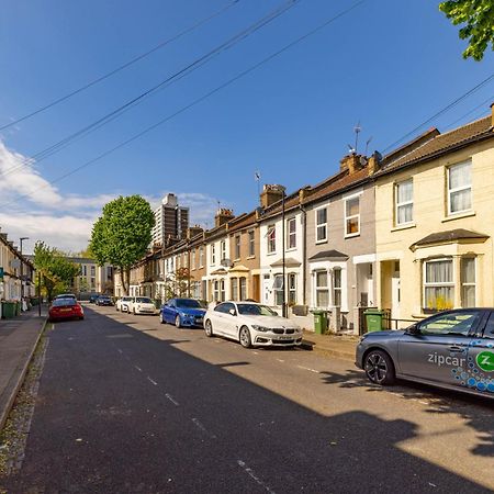 The Stratford Villa Londres Exterior foto